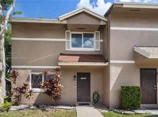 The Hamptons Townhouse, North Lauderdale, FL 33068