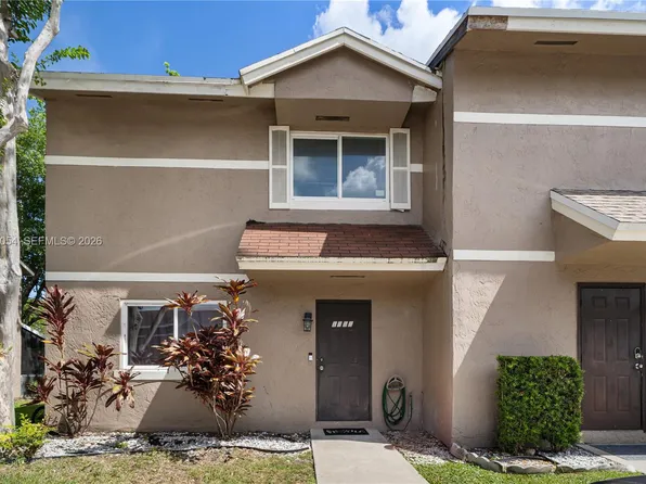 1293 Sussex Dr, North Lauderdale, FL 33068