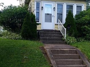 664 E Main St, East Palestine, OH