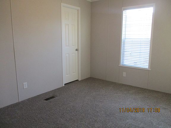3rd image of 29954 Montmorency Dr
