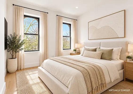 Bedroom, photo 2