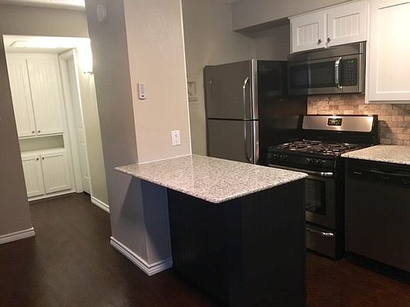 island with room for 2 barstools