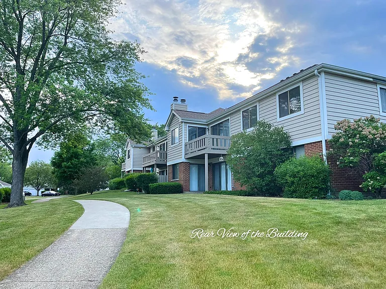 355 Lambert Dr #B2 — Photo 16