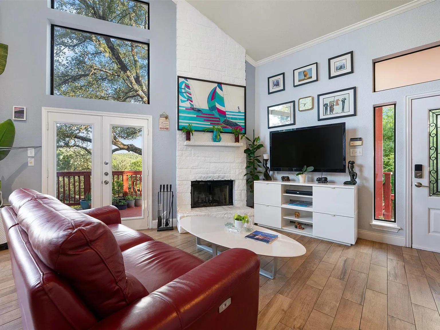 3 bed, 2.0 bath, 1638 sqft, $4,500 — Photo 3
