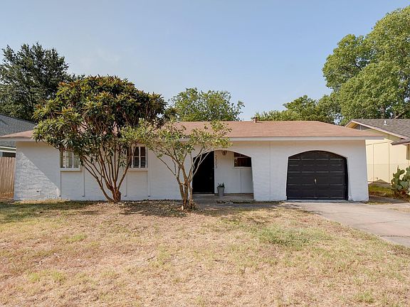 2nd image of 2303 Deadwood Dr