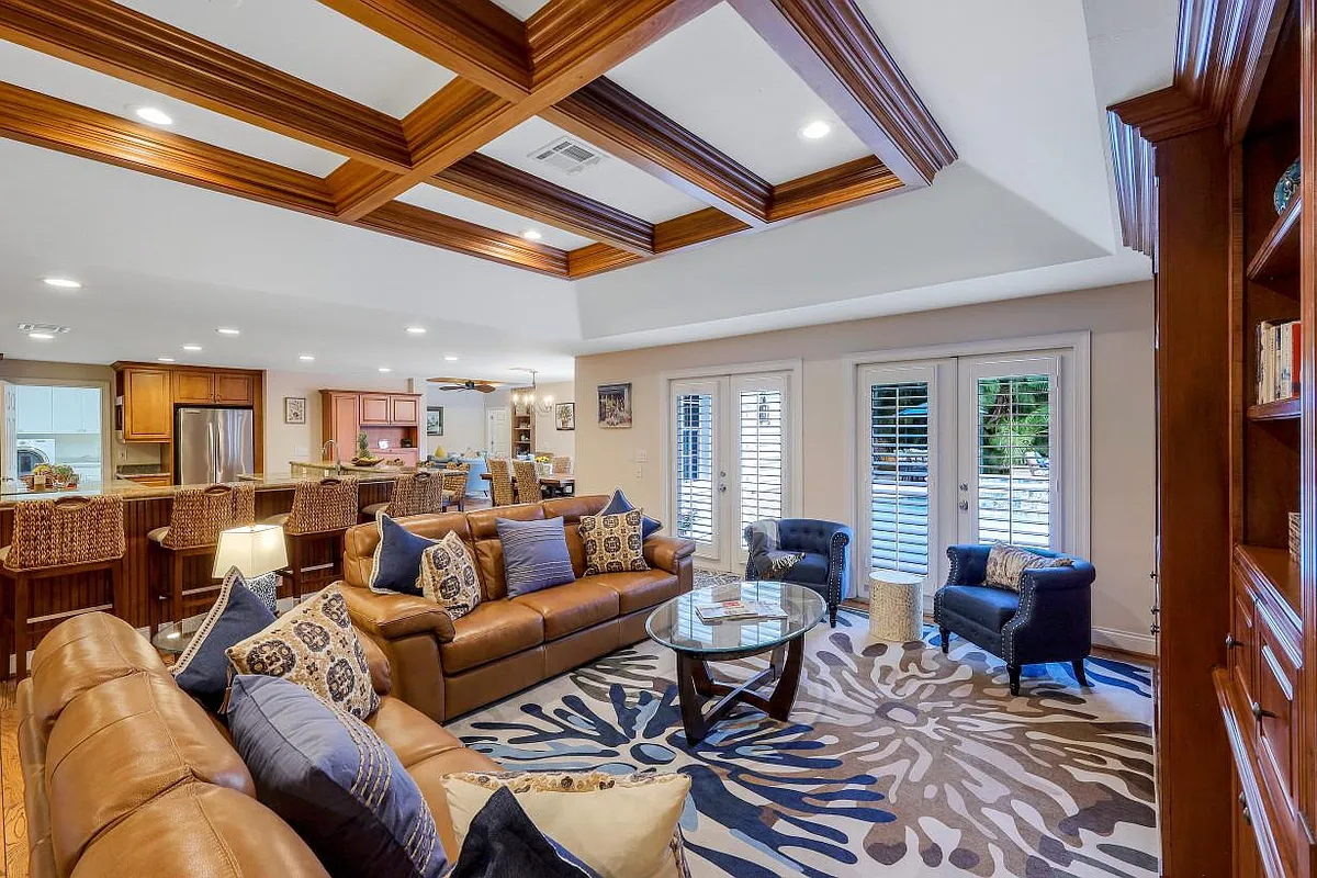 Living room - 757 Binnacle Dr