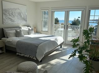 4 Mohawk Rd, Hampton Bays, NY 11946