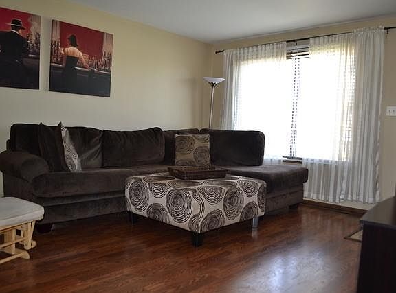2nd image of 16225 84th Pl
