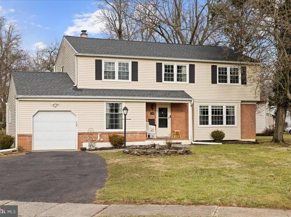 1167 Barness Dr, Warminster, PA 18974