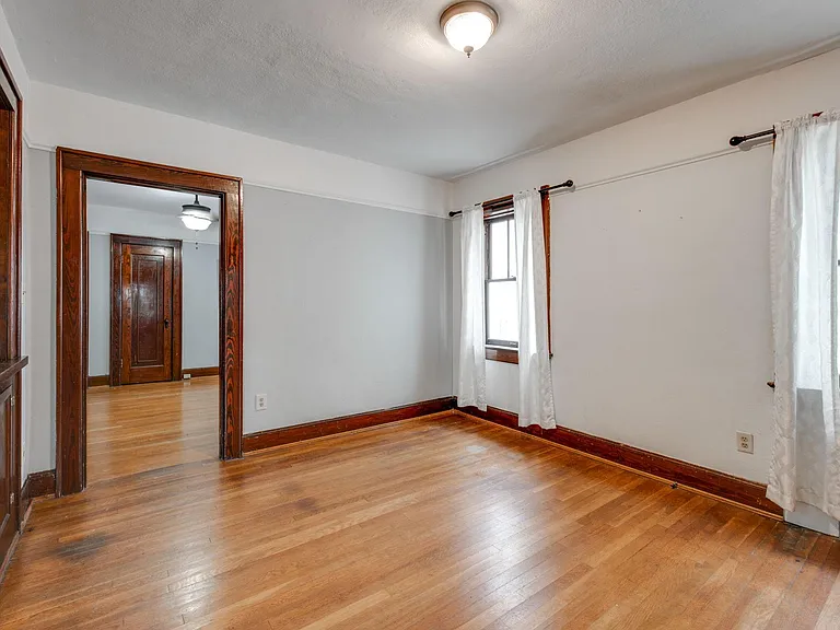 710 Forest Ave #1 — Photo 37