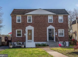 252 Crum Creek Dr, Woodlyn, PA 19094