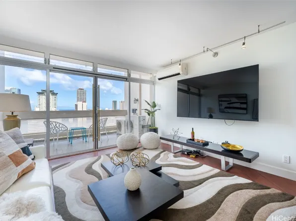 500 University Ave APT 2212, Honolulu, HI 96826