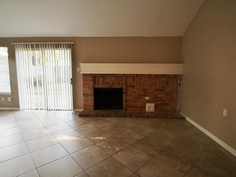 12026 Kleinmeadow Dr — Photo 4
