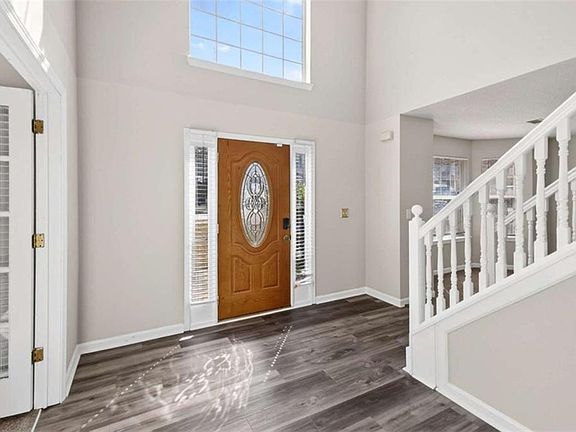 4th image of 1727 Rice Sq