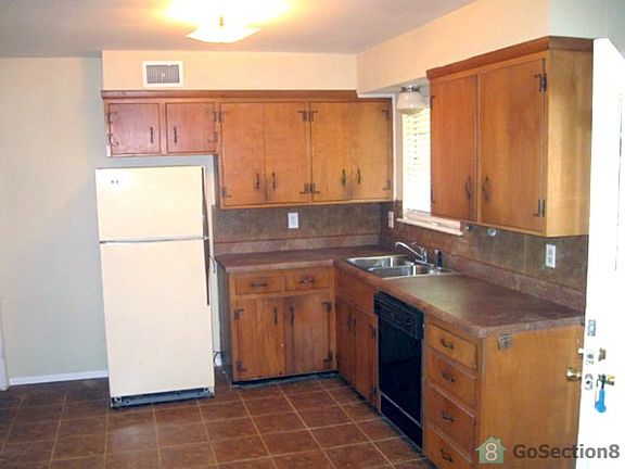 4th image of 4825 Darko Dr