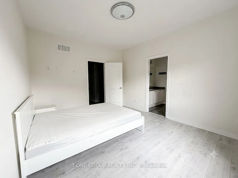 82 Fred McLaren Blvd — Photo 26