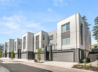 610 Academy Way #117, Kelowna, BC V1V0E8