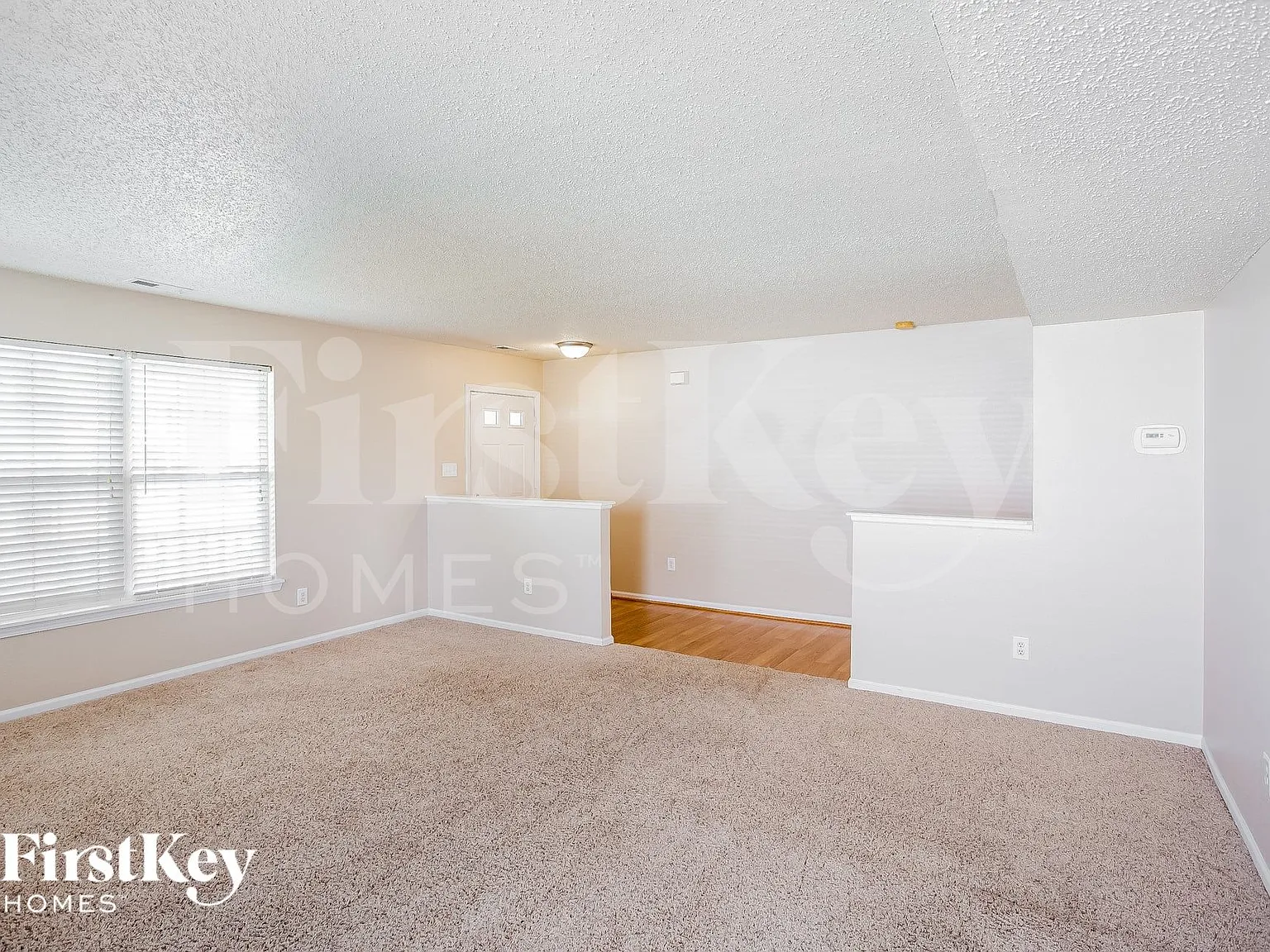 3 bed, 2.5 bath, 2736 sqft, $2,630 — Photo 3