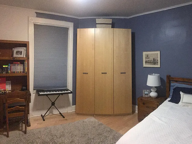 44 47th St #1 — Photo 4