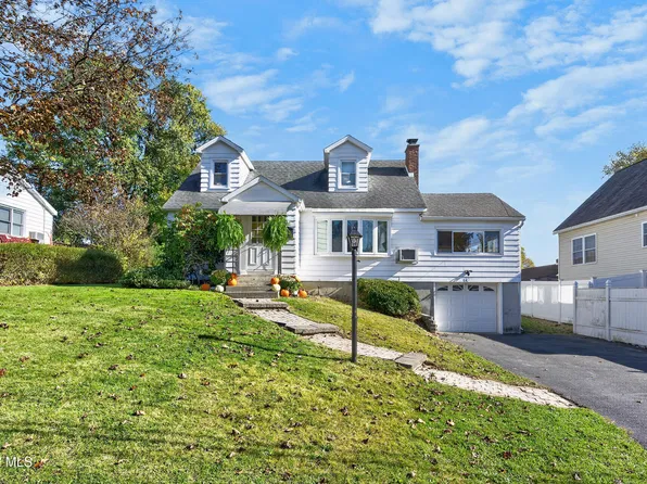 11 Sylvan Avenue, Latham, NY 12110