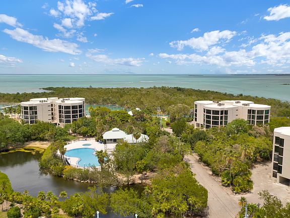 4th image of 7404 Gulf Of Mexico Blvd #404