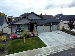 7570 W Blackberry Ct, Boise, ID 83709