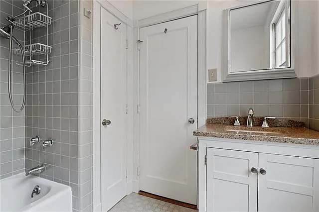 528 Walnut St — Photo 10