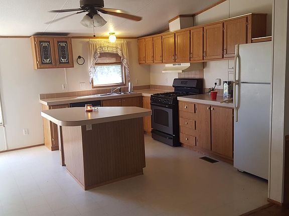 4th image of 245 Whispering Oaks Dr