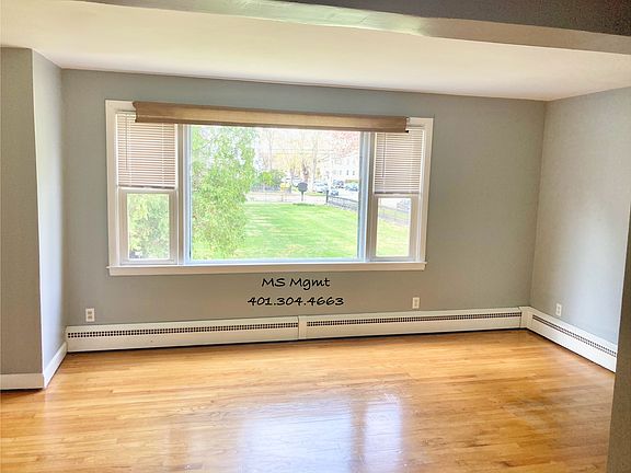 4th image of 136 Bradford St APT 1R