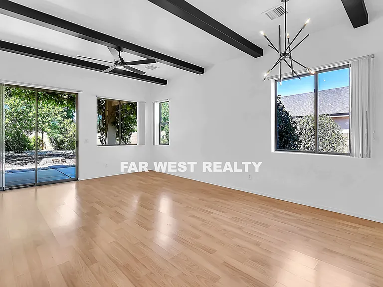 5251 N Celestine Ct — Photo 25
