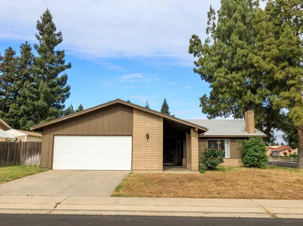 1813 Burgundy Dr, Escalon, CA 95320