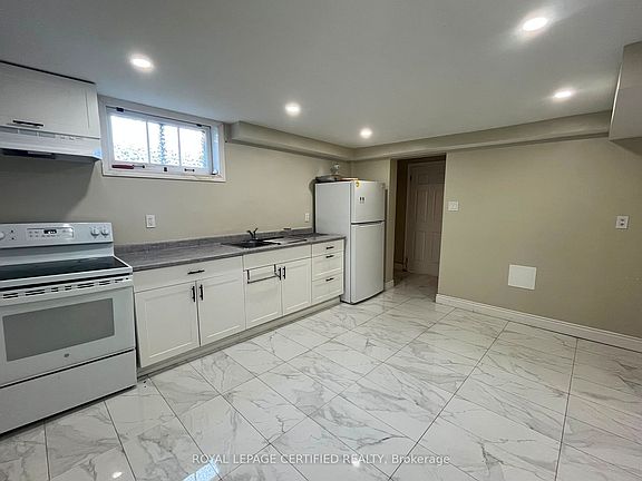 5th image of 848 Garth St #Basement