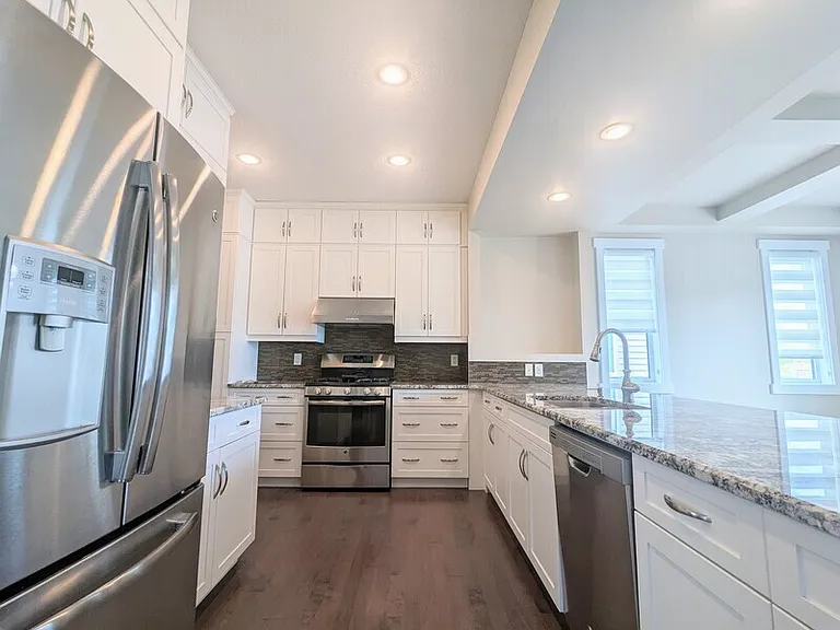 1331 158th St SW — Photo 2