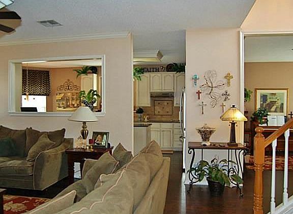 4th image of 4703 Shorewood Dr
