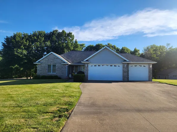 1970 Hale St, Muscatine, IA 52761