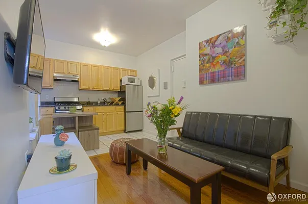 Rented by Oxford Property Group | media 27