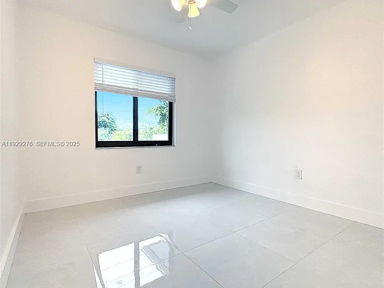 3079 NW 11th St #3065 — Photo 2