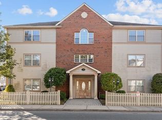590 Boston St APT 304, Lynn, MA 01905