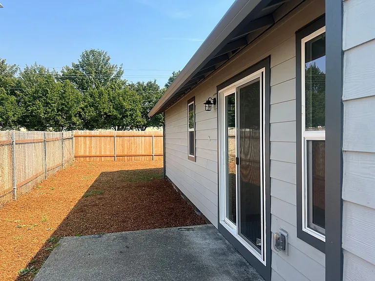 724 SE 135th Ct — Photo 22