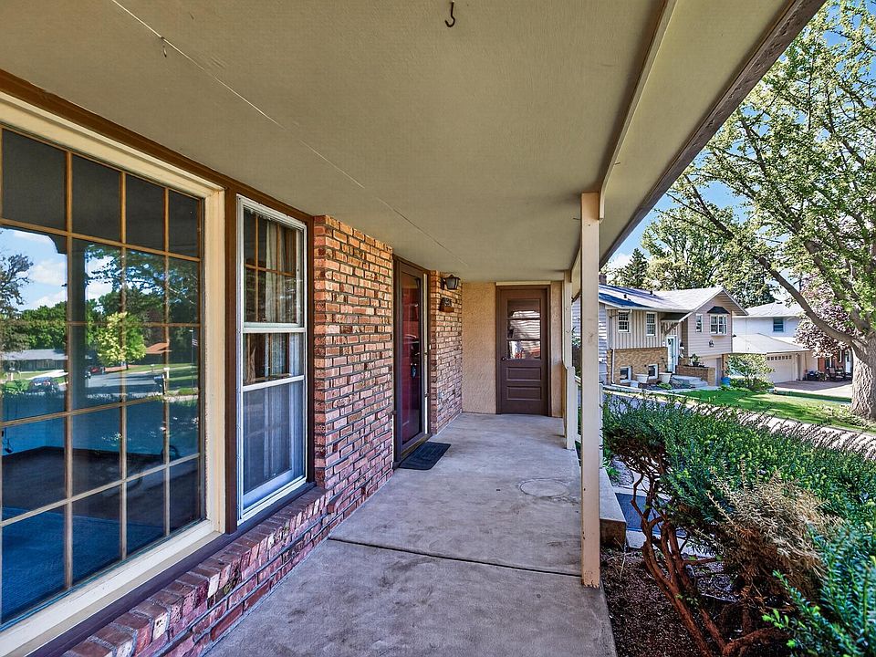 2431 Francis St, South Saint Paul, MN 55075 | Zillow