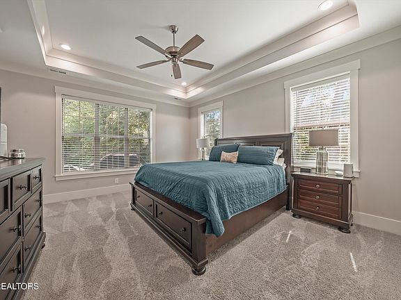 5th image of 7703 Madgewood Ln