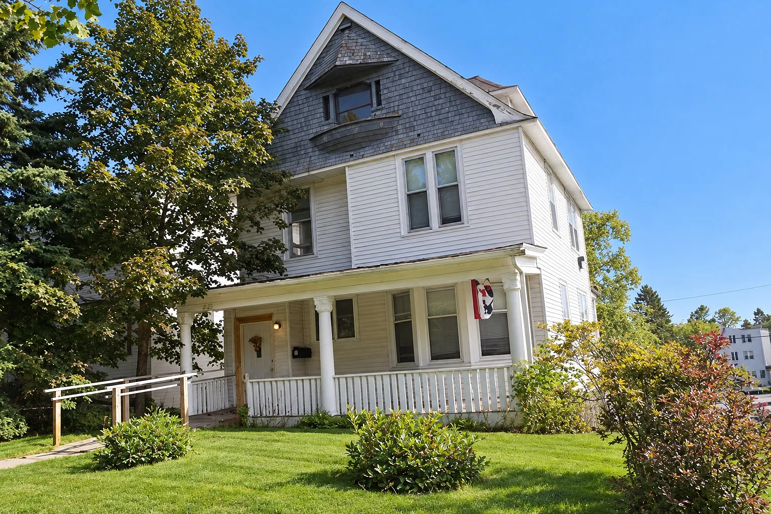 1420 E 2nd Street - 1 — Photo 1