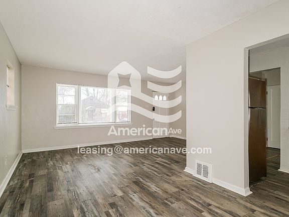 849916_005_dining_room_14266264.jpg