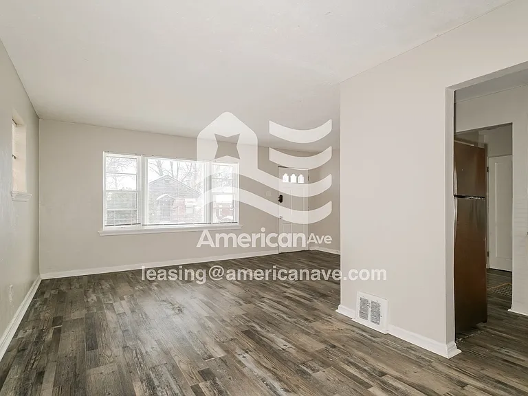 849916_005_dining_room_14266264.jpg