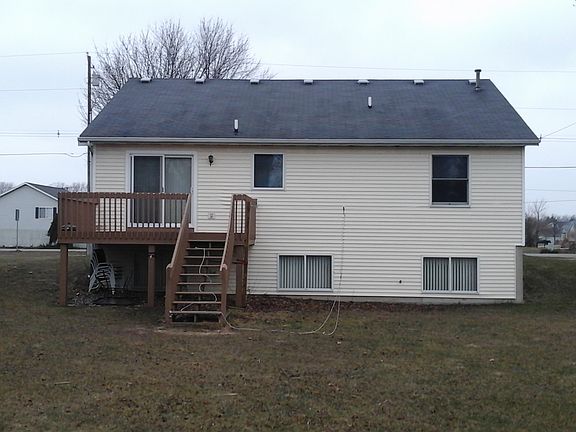 3rd image of 2832 104th Ave