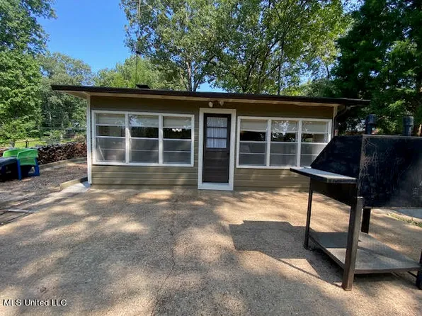 1587 Snow Lake Dr, Ashland, MS 38603