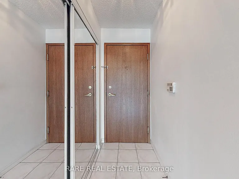 11 Lee Centre Dr #1016 — Photo 25