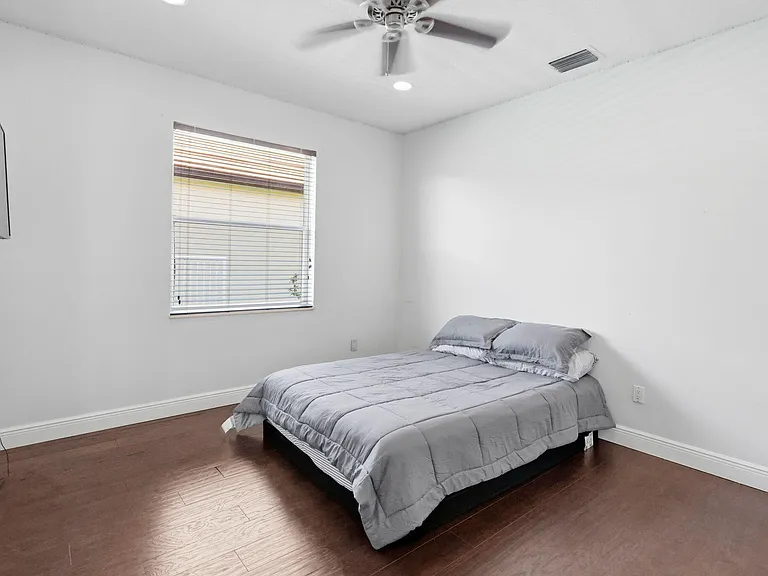 21653 Marigot Dr — Photo 40