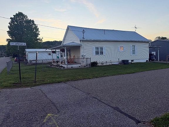 3rd image of 1820 North St