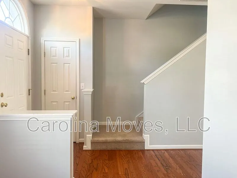 2 bed, 2.0 bath, 1440 sqft, $1,495 — Photo 2